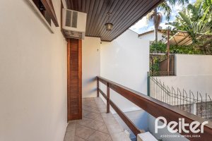 Casa em Condomínio à venda com 225m², 3 dormitórios, 1 suíte, 2 vagas, no bairro Jardim Isabel em Porto Alegre