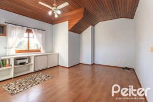 Casa em Condomínio à venda com 225m², 3 dormitórios, 1 suíte, 2 vagas, no bairro Jardim Isabel em Porto Alegre