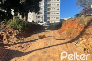 Terreno à venda com 624m², no bairro Camaquã em Porto Alegre