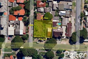Terreno à venda com 980m², no bairro Cristal em Porto Alegre