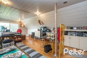 Casa em Condomínio à venda com 330m², 3 dormitórios, 1 suíte, 4 vagas, no bairro Jardim Isabel em Porto Alegre