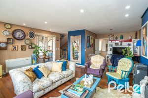 Casa em Condomínio à venda com 330m², 3 dormitórios, 1 suíte, 4 vagas, no bairro Jardim Isabel em Porto Alegre