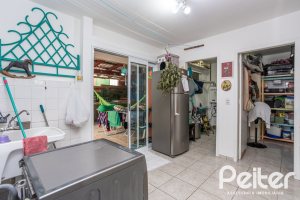 Casa em Condomínio à venda com 330m², 3 dormitórios, 1 suíte, 4 vagas, no bairro Jardim Isabel em Porto Alegre