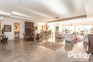 Casa em Condomínio à venda com 276m², 2 dormitórios, 2 suítes, 2 vagas, no bairro Terra Ville em PORTO ALEGRE