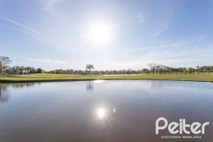 Casa em Condomínio à venda com 276m², 2 dormitórios, 2 suítes, 2 vagas, no bairro Terra Ville em PORTO ALEGRE