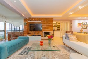 Apartamento à venda com 206m², 3 dormitórios, 3 suítes, 3 vagas, no bairro Cristal em PORTO ALEGRE