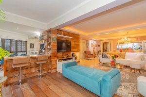 Apartamento à venda com 206m², 3 dormitórios, 3 suítes, 3 vagas, no bairro Cristal em PORTO ALEGRE