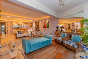 Apartamento à venda com 206m², 3 dormitórios, 3 suítes, 3 vagas, no bairro Cristal em PORTO ALEGRE