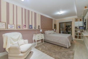Apartamento à venda com 206m², 3 dormitórios, 3 suítes, 3 vagas, no bairro Cristal em PORTO ALEGRE