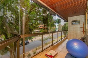 Apartamento à venda com 206m², 3 dormitórios, 3 suítes, 3 vagas, no bairro Cristal em PORTO ALEGRE