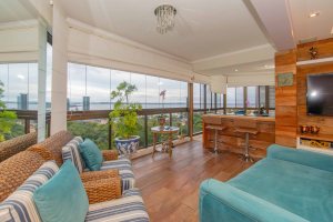 Apartamento à venda com 206m², 3 dormitórios, 3 suítes, 3 vagas, no bairro Cristal em PORTO ALEGRE