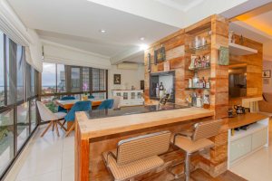 Apartamento à venda com 206m², 3 dormitórios, 3 suítes, 3 vagas, no bairro Cristal em PORTO ALEGRE