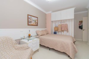 Apartamento à venda com 206m², 3 dormitórios, 3 suítes, 3 vagas, no bairro Cristal em PORTO ALEGRE