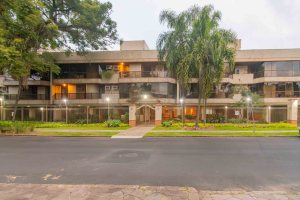 Apartamento à venda com 206m², 3 dormitórios, 3 suítes, 3 vagas, no bairro Cristal em PORTO ALEGRE