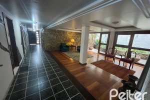 Apartamento à venda com 68m², 2 dormitórios, no bairro Menino Deus em Porto Alegre