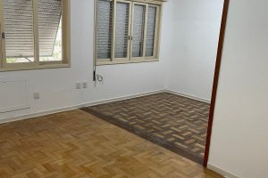 Apartamento à venda com 68m², 2 dormitórios, no bairro Menino Deus em Porto Alegre