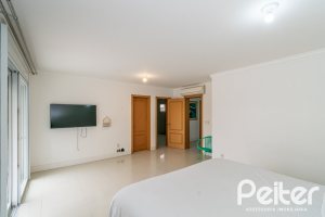 Casa em Condomínio à venda com 333m², 3 dormitórios, 3 suítes, 4 vagas, no bairro Terra Ville em PORTO ALEGRE