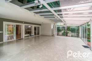 Casa em Condomínio à venda com 333m², 3 dormitórios, 3 suítes, 4 vagas, no bairro Terra Ville em PORTO ALEGRE