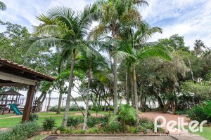 Casa em Condomínio à venda com 380m², 4 dormitórios, 2 suítes, 3 vagas, no bairro Tristeza em PORTO ALEGRE