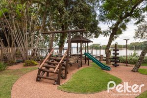 Casa em Condomínio à venda com 380m², 4 dormitórios, 2 suítes, 3 vagas, no bairro Tristeza em PORTO ALEGRE