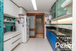 Apartamento à venda com 154m², 3 dormitórios, 1 suíte, 3 vagas, no bairro Tristeza em PORTO ALEGRE
