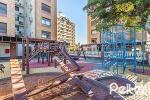 Apartamento à venda com 94m², 3 dormitórios, 1 suíte, 2 vagas, no bairro Tristeza em PORTO ALEGRE