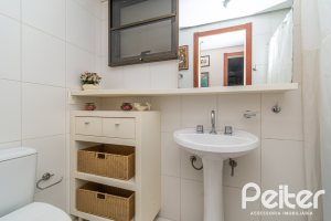 Apartamento à venda com 94m², 3 dormitórios, 1 suíte, 2 vagas, no bairro Tristeza em PORTO ALEGRE