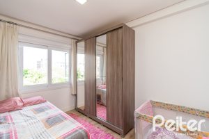Apartamento à venda com 152m², 3 dormitórios, 1 suíte, 2 vagas, no bairro Tristeza em PORTO ALEGRE