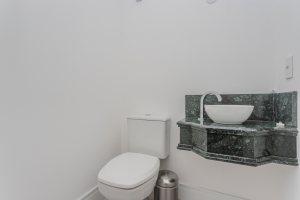 Apartamento à venda com 133m², 3 dormitórios, 3 suítes, 2 vagas, no bairro Tristeza em PORTO ALEGRE