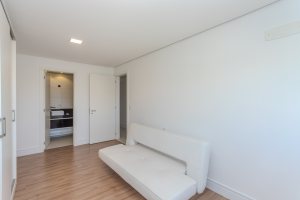 Apartamento à venda com 133m², 3 dormitórios, 3 suítes, 2 vagas, no bairro Tristeza em PORTO ALEGRE