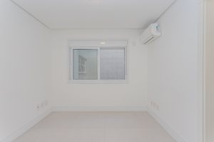 Apartamento à venda com 133m², 3 dormitórios, 3 suítes, 2 vagas, no bairro Tristeza em PORTO ALEGRE
