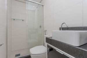 Apartamento à venda com 133m², 3 dormitórios, 3 suítes, 2 vagas, no bairro Tristeza em PORTO ALEGRE
