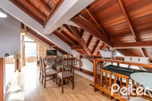 Cobertura à venda com 175m², 3 dormitórios, 1 suíte, 3 vagas, no bairro Tristeza em Porto Alegre