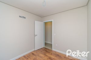 Casa em Condomínio à venda com 93m², 3 dormitórios, 1 suíte, 2 vagas, no bairro Hípica em Porto Alegre