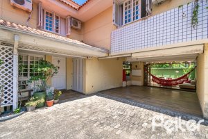 Casa em Condomínio à venda com 192m², 3 dormitórios, 2 suítes, 2 vagas, no bairro Jardim Isabel em Porto Alegre