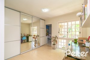 Casa em Condomínio à venda com 192m², 3 dormitórios, 2 suítes, 2 vagas, no bairro Jardim Isabel em Porto Alegre