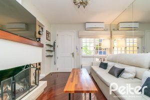 Casa em Condomínio à venda com 192m², 3 dormitórios, 2 suítes, 2 vagas, no bairro Jardim Isabel em Porto Alegre