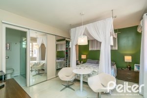 Casa em Condomínio à venda com 192m², 3 dormitórios, 2 suítes, 2 vagas, no bairro Jardim Isabel em Porto Alegre