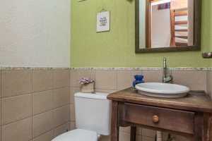 Casa em Condomínio à venda com 147m², 3 dormitórios, 1 suíte, 2 vagas, no bairro Cavalhada em Porto Alegre