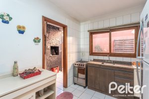 Casa em Condomínio à venda com 147m², 3 dormitórios, 1 suíte, 2 vagas, no bairro Cavalhada em Porto Alegre