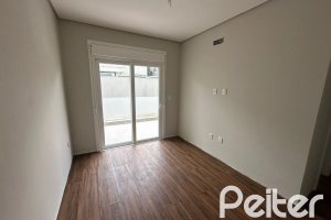 Casa em Condomínio à venda com 266m², 3 dormitórios, 3 suítes, 2 vagas, no bairro Hipica em PORTO ALEGRE