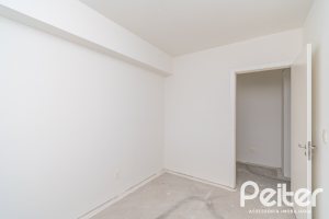 Apartamento à venda com 76m², 3 dormitórios, 1 suíte, 1 vaga, no bairro Azenha em Porto Alegre