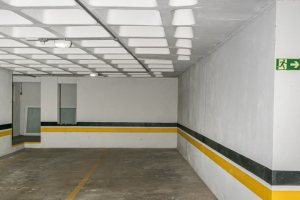 Apartamento à venda com 76m², 3 dormitórios, 1 suíte, 1 vaga, no bairro Azenha em Porto Alegre