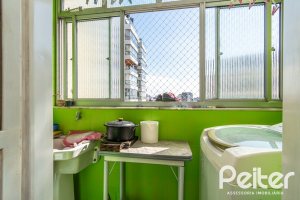 Apartamento à venda com 68m², 2 dormitórios, no bairro Tristeza em Porto Alegre