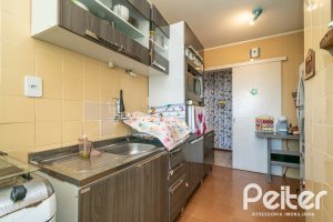 Apartamento à venda com 68m², 2 dormitórios, no bairro Tristeza em Porto Alegre