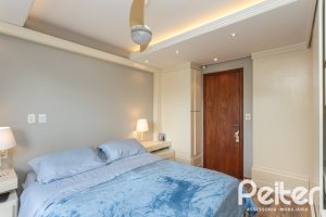 Casa à venda com 157m², 3 dormitórios, 1 suíte, 2 vagas, no bairro Ipanema em Porto Alegre