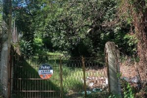 Terreno à venda com 1884m², no bairro Tristeza em Porto Alegre