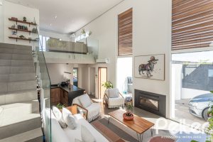 Casa à venda com 164m², 3 dormitórios, 1 suíte, 2 vagas, no bairro Ipanema em Porto Alegre