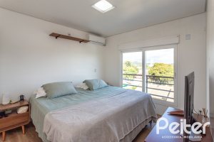Casa à venda com 164m², 3 dormitórios, 1 suíte, 2 vagas, no bairro Ipanema em Porto Alegre