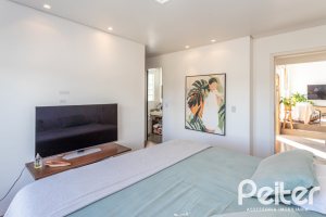 Casa à venda com 164m², 3 dormitórios, 1 suíte, 2 vagas, no bairro Ipanema em Porto Alegre